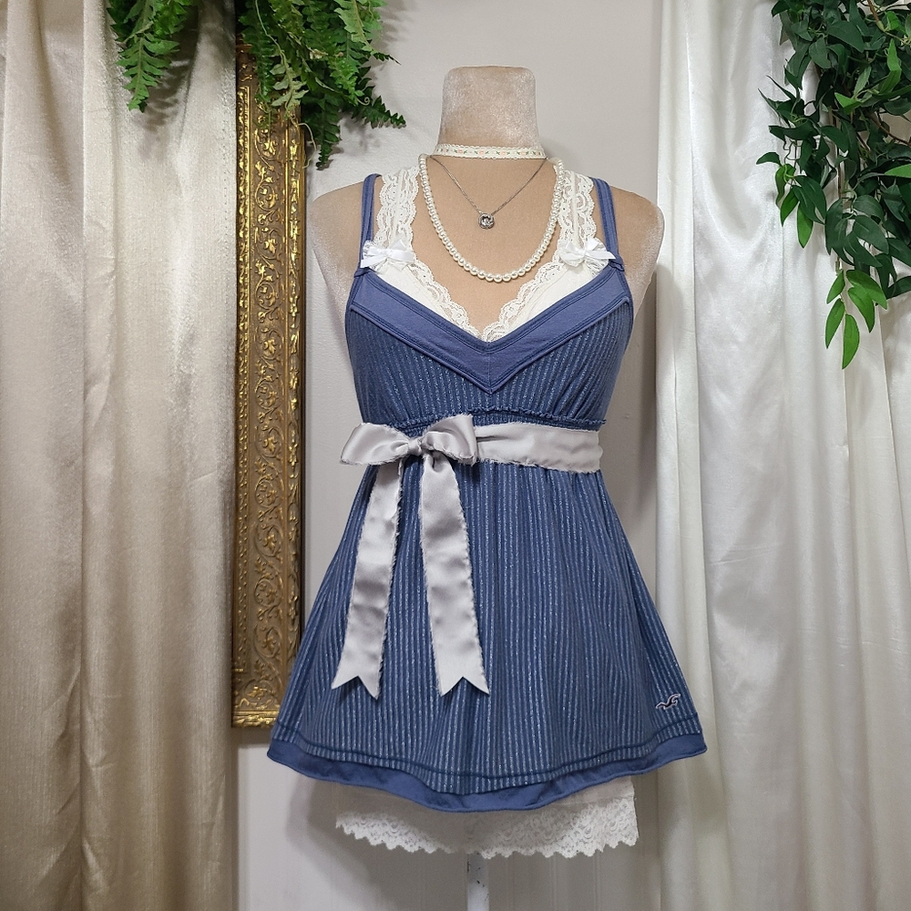 Cutest ♡ Y2K ♡ Hollister Blue & Silver Striped Babydoll Waist Tie Tank Top